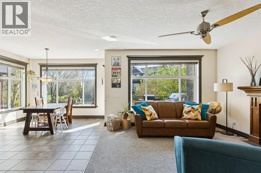 957 Coopers Drive SW