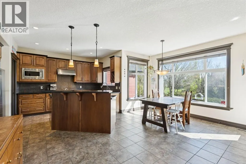 957 Coopers Drive SW