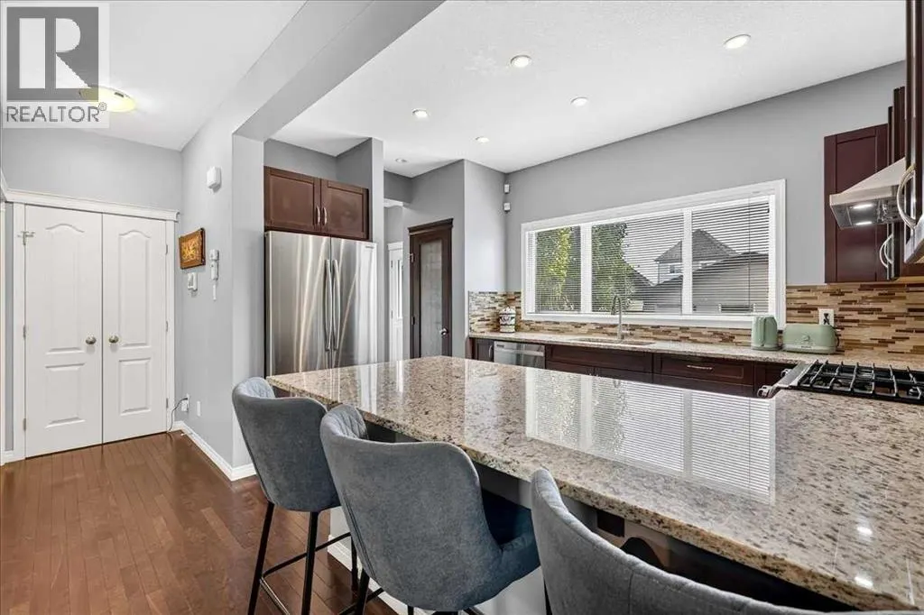 60 Mahogany Grove SE