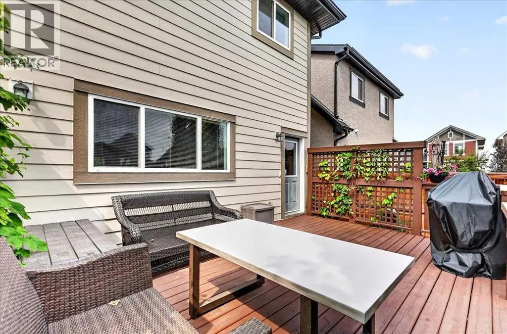 60 Mahogany Grove SE