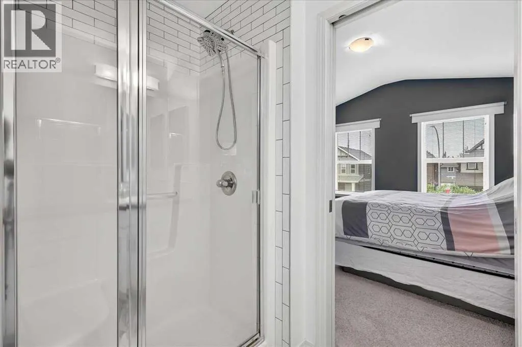 60 Mahogany Grove SE