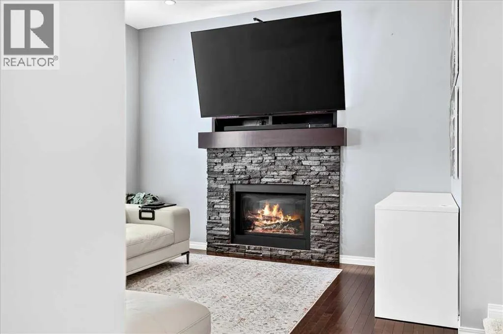60 Mahogany Grove SE