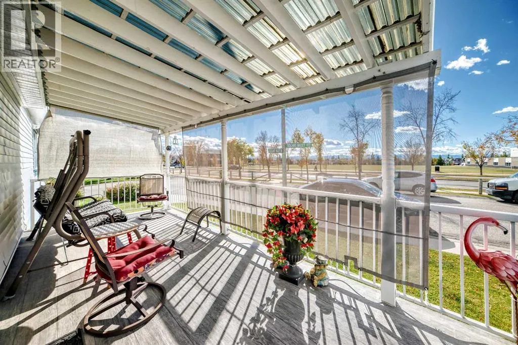 84 TUSCANY VALLEY Drive NW