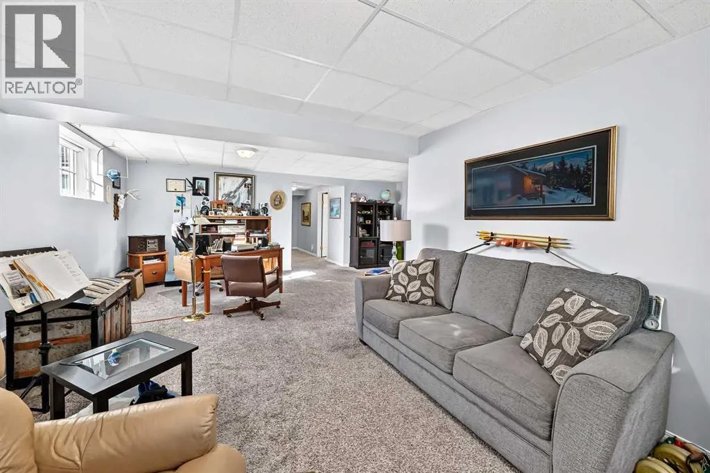 84 TUSCANY VALLEY Drive NW