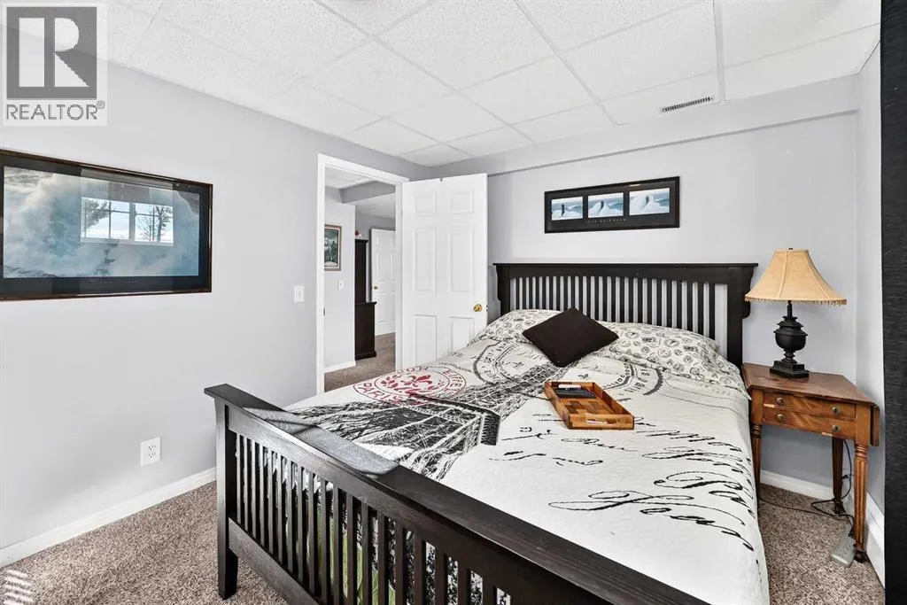 84 TUSCANY VALLEY Drive NW