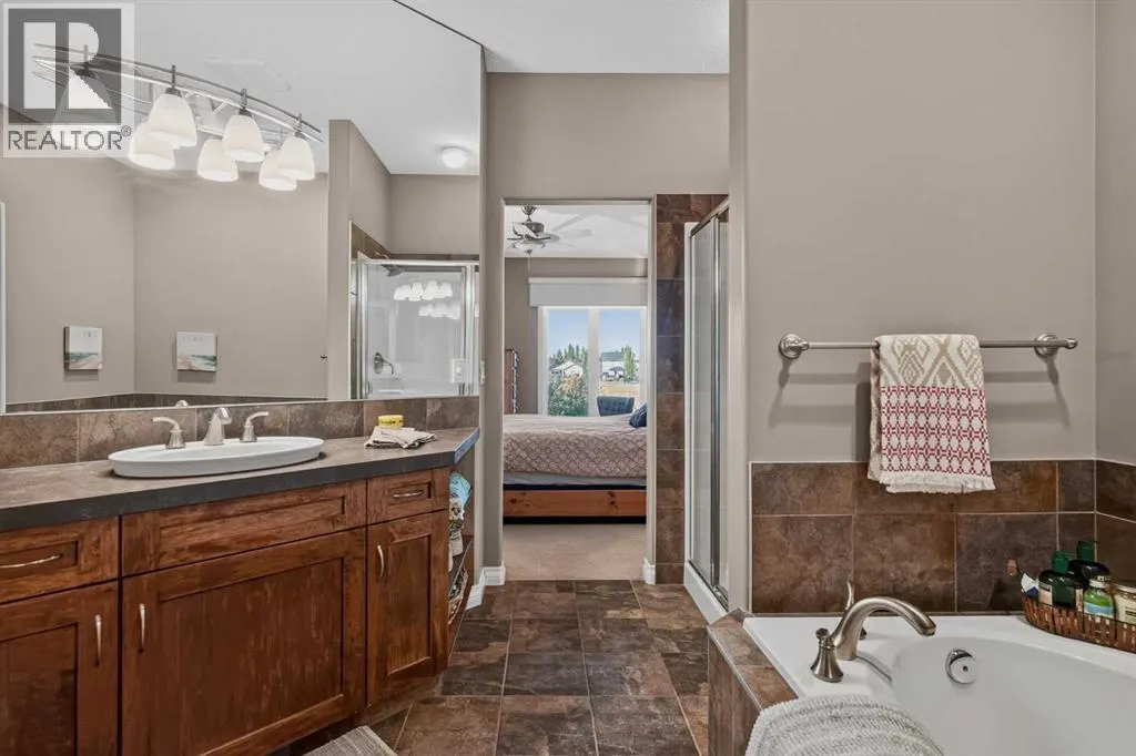 111 Tuscany Ravine Heights NW