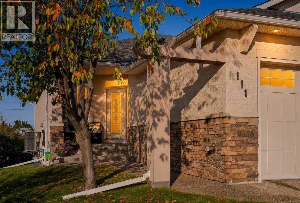 111 Tuscany Ravine Heights NW