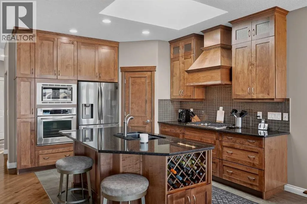 111 Tuscany Ravine Heights NW