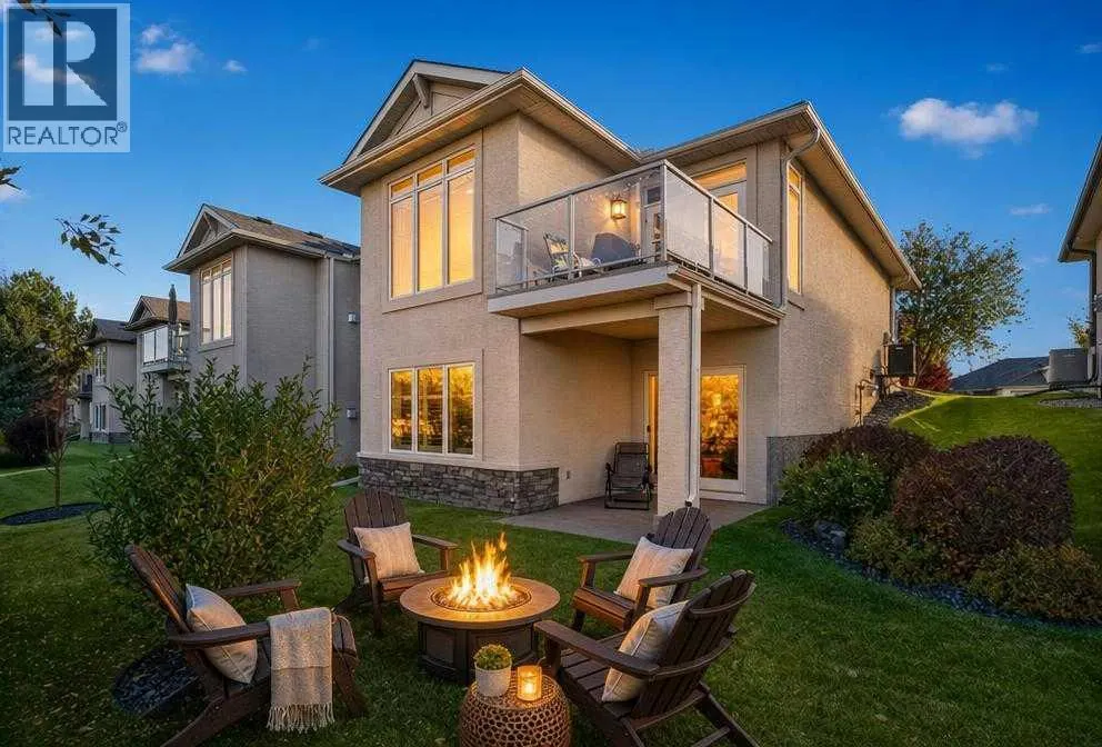 111 Tuscany Ravine Heights NW