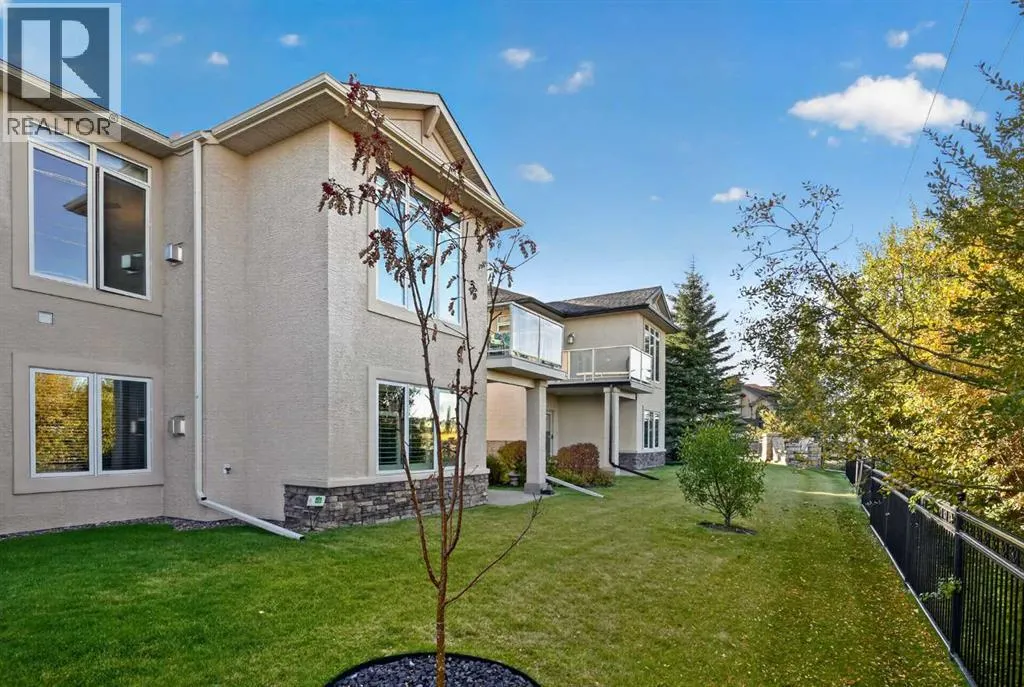 111 Tuscany Ravine Heights NW