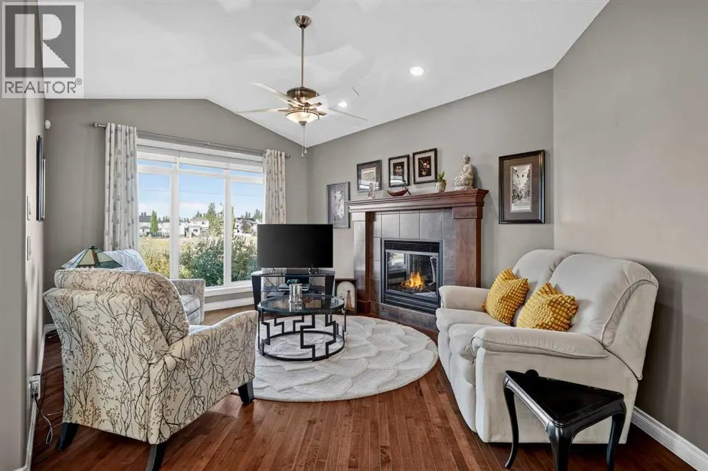 111 Tuscany Ravine Heights NW