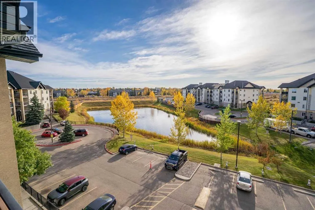 8412, 304 Mackenzie Way SW