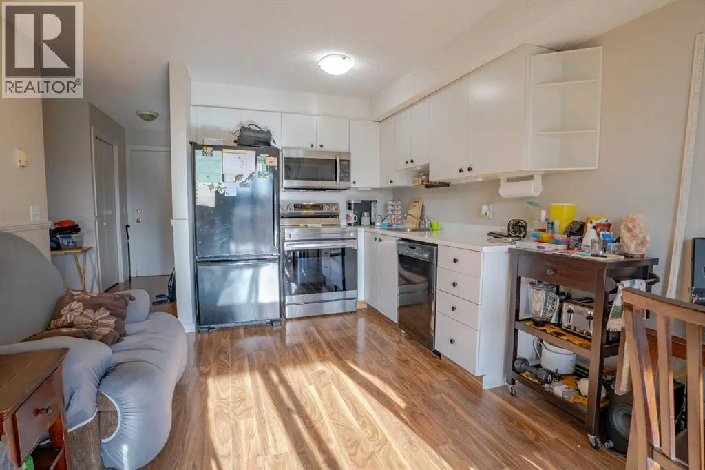 8412, 304 Mackenzie Way SW