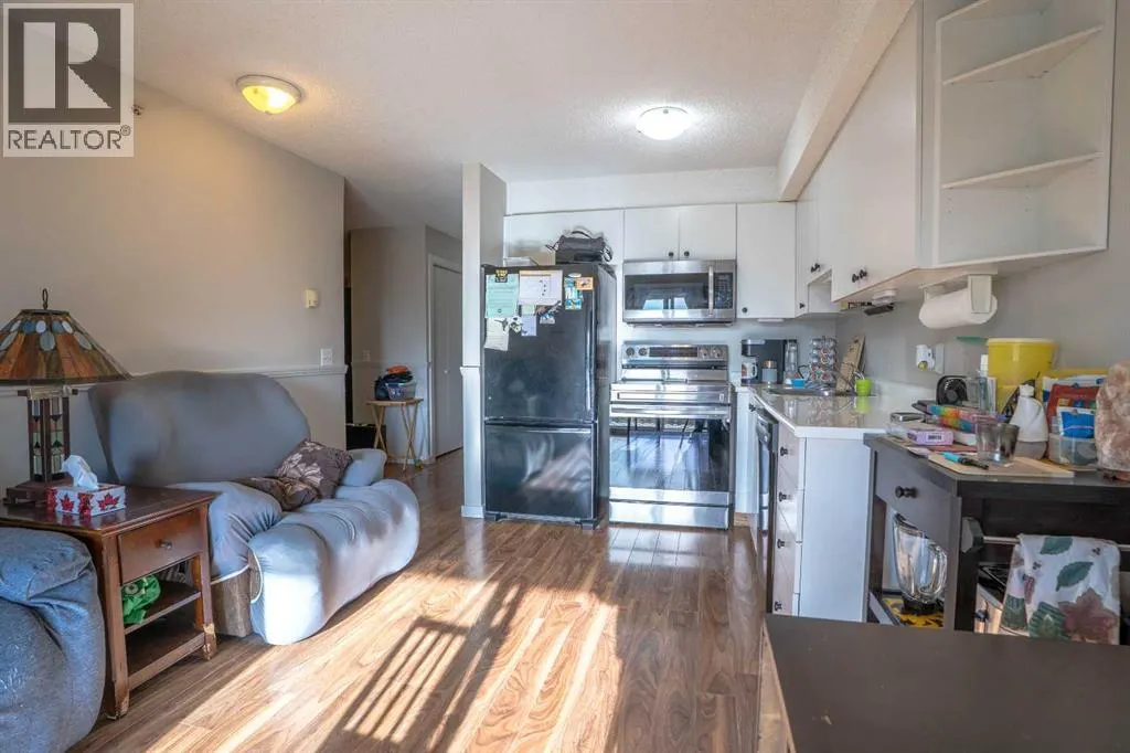 8412, 304 Mackenzie Way SW