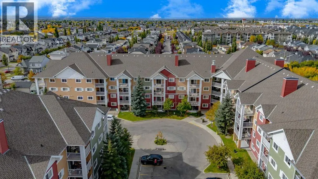 4226, 10 Prestwick Bay SE