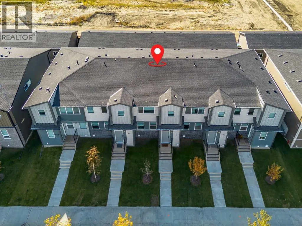 743 Wolf Willow Boulevard SE