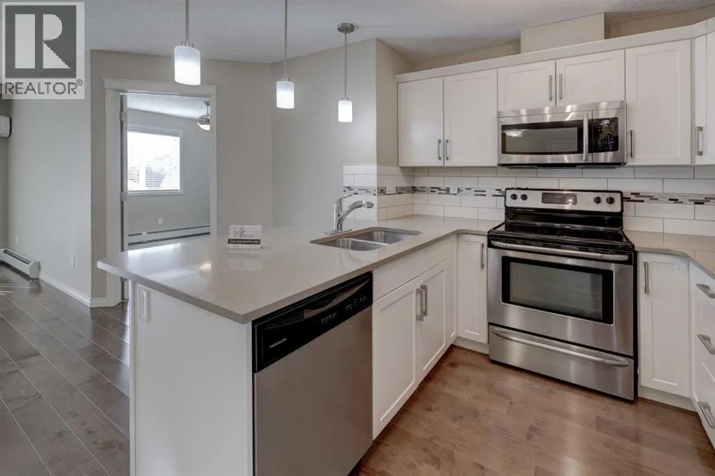 303, 406 Cranberry Park SE
