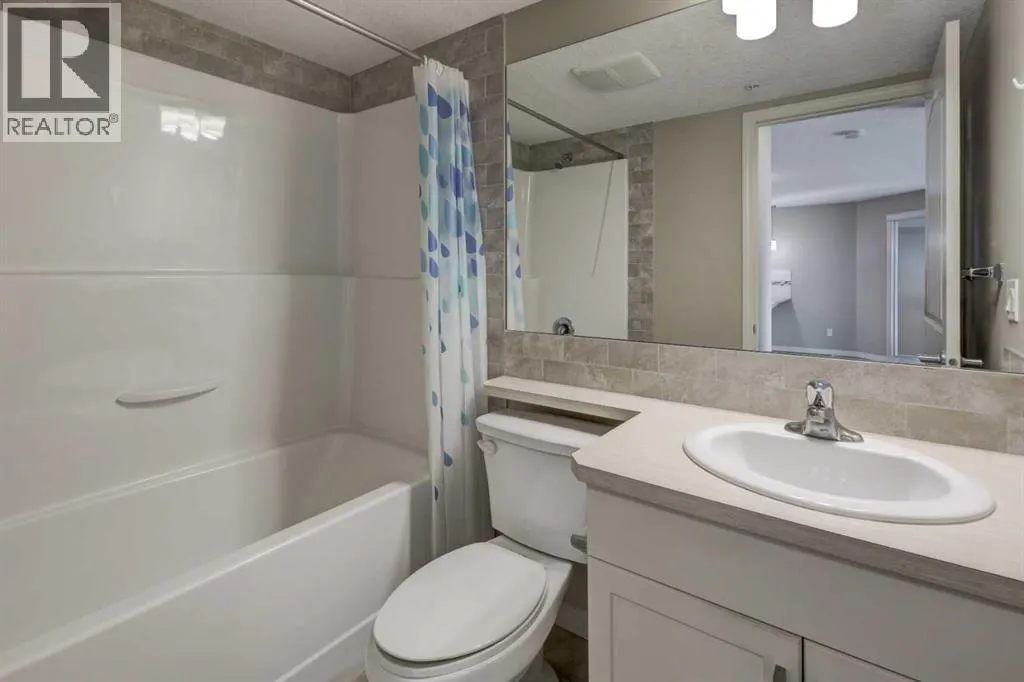 303, 406 Cranberry Park SE
