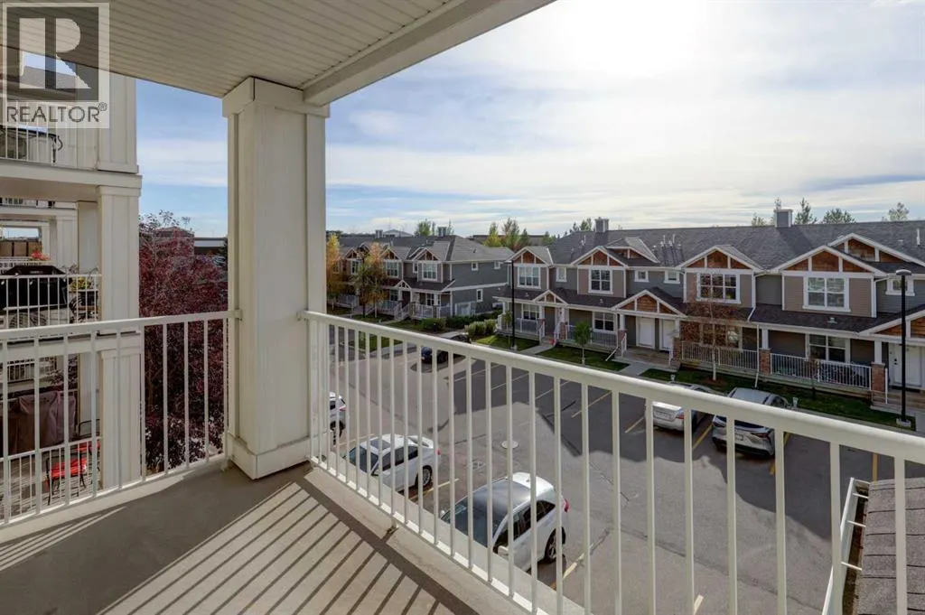 303, 406 Cranberry Park SE