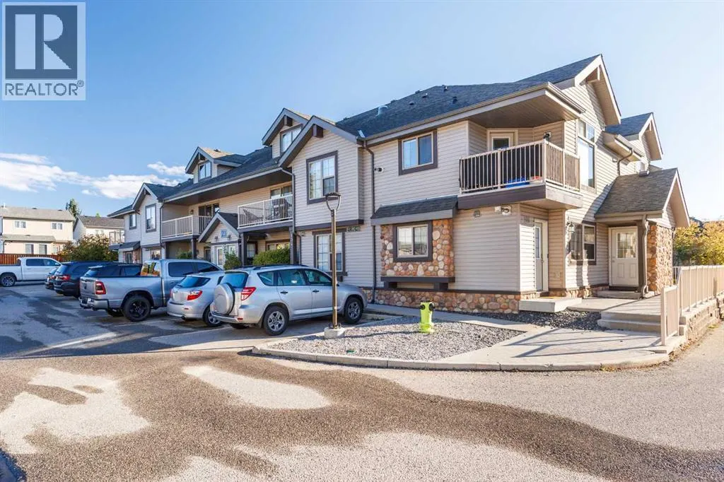 104, 23 Everridge Square SW