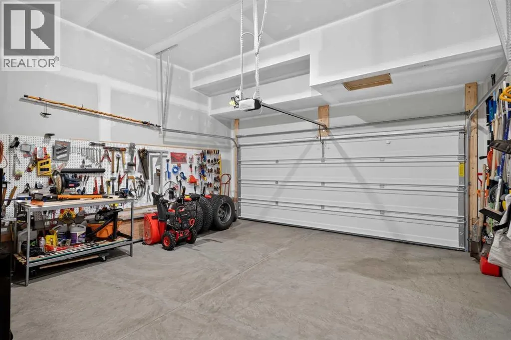 143 Wolf Hollow Manor SE