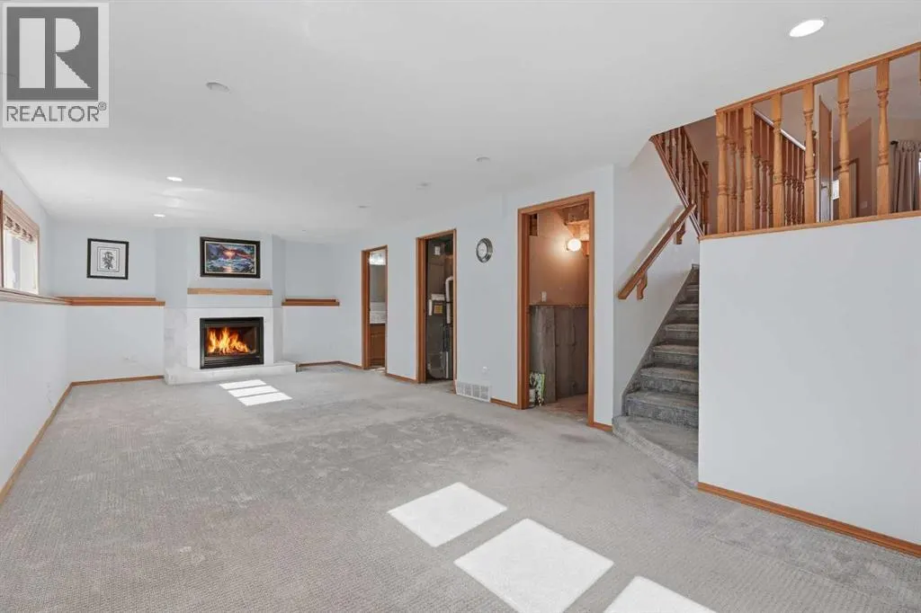 115 Cougar Road N