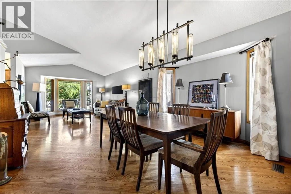 5 Sunset Crescent