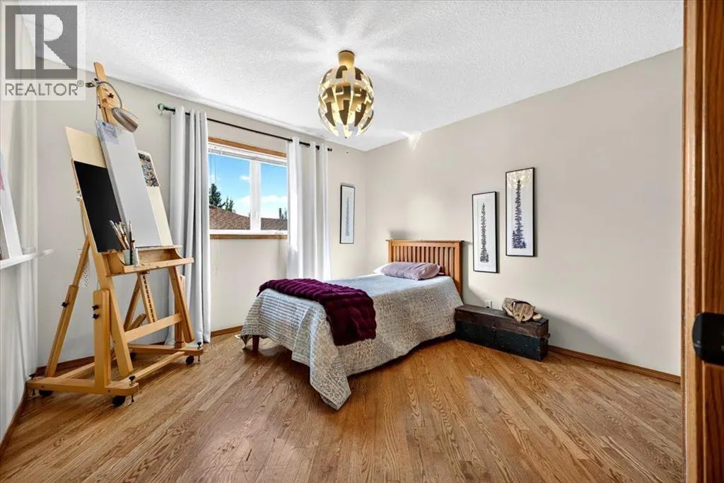 5 Sunset Crescent