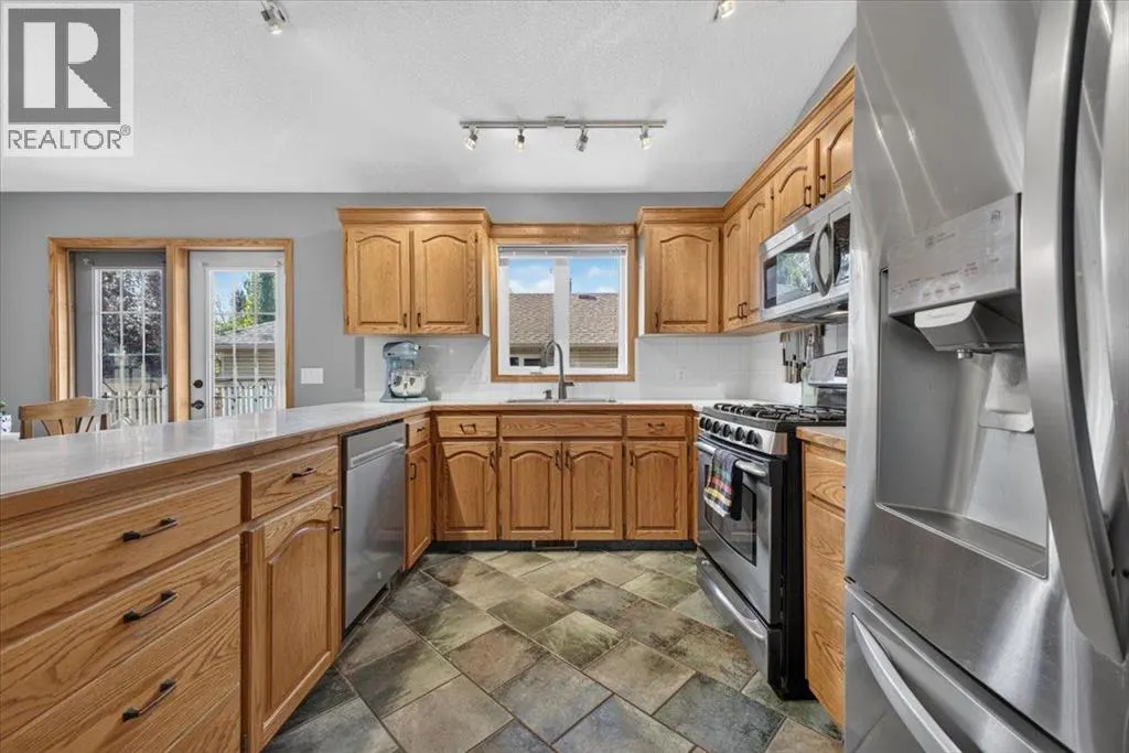 5 Sunset Crescent