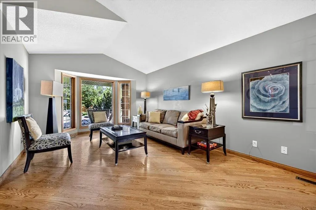 5 Sunset Crescent