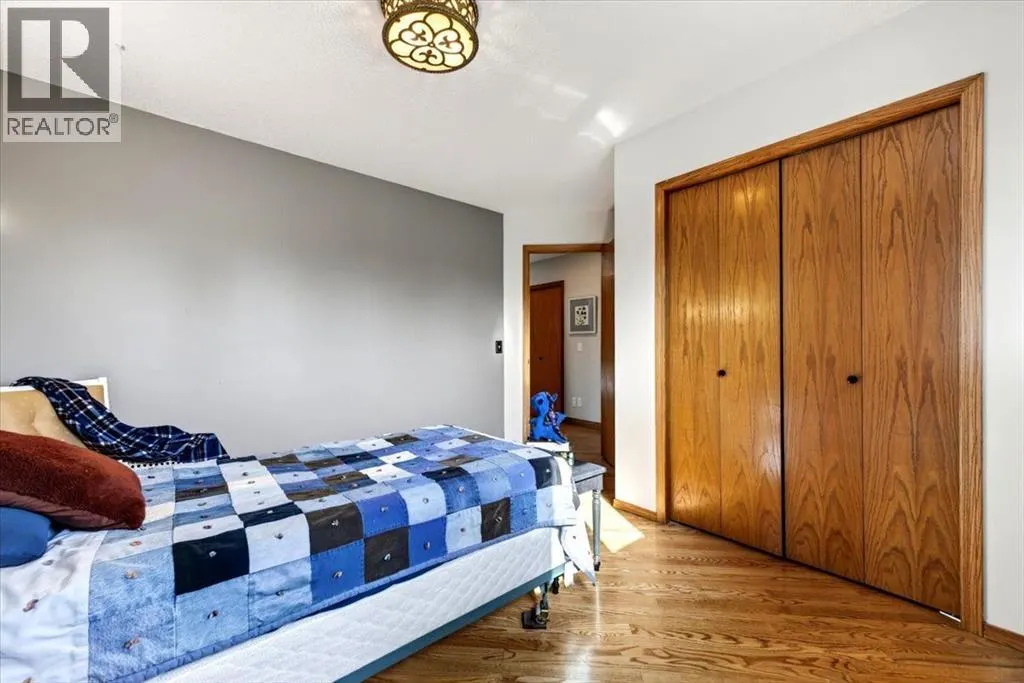 5 Sunset Crescent