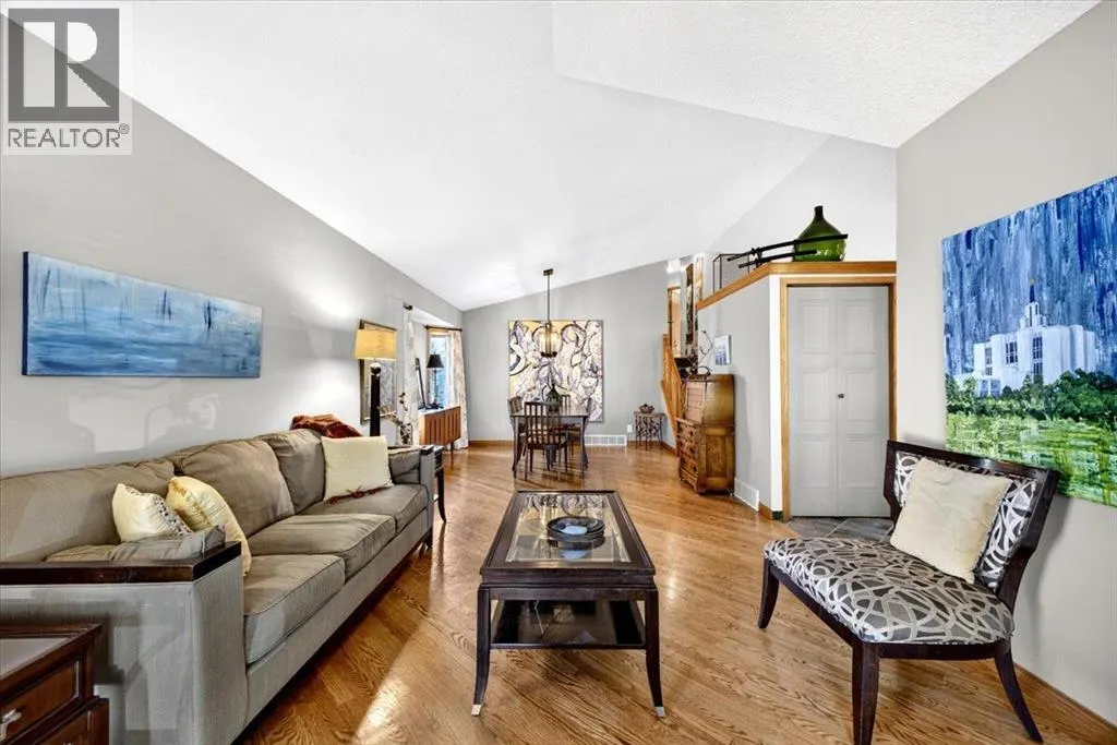 5 Sunset Crescent