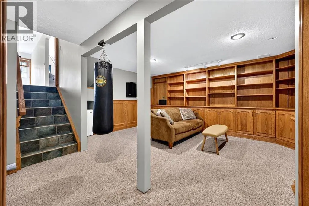5 Sunset Crescent