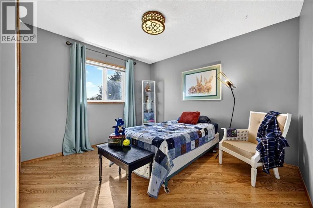 5 Sunset Crescent