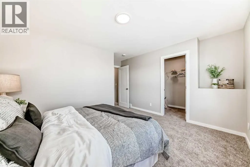 153 Rangeview Path SE
