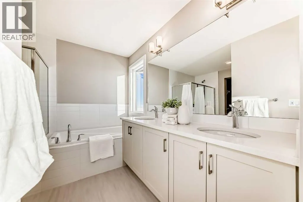 153 Rangeview Path SE