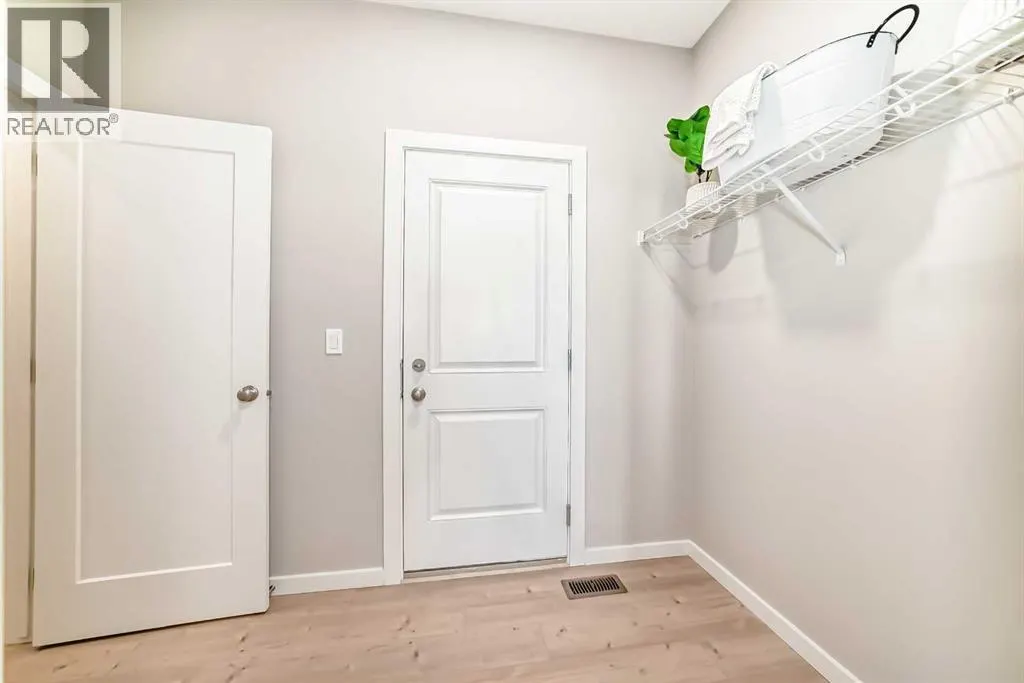 153 Rangeview Path SE