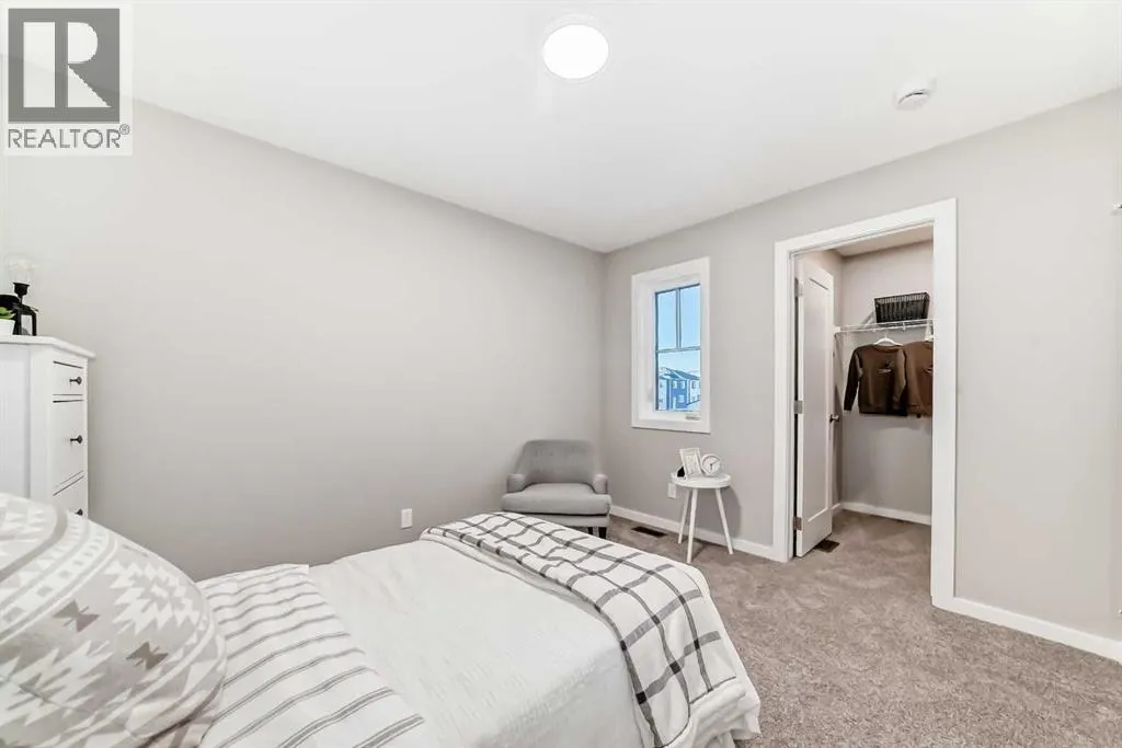 153 Rangeview Path SE