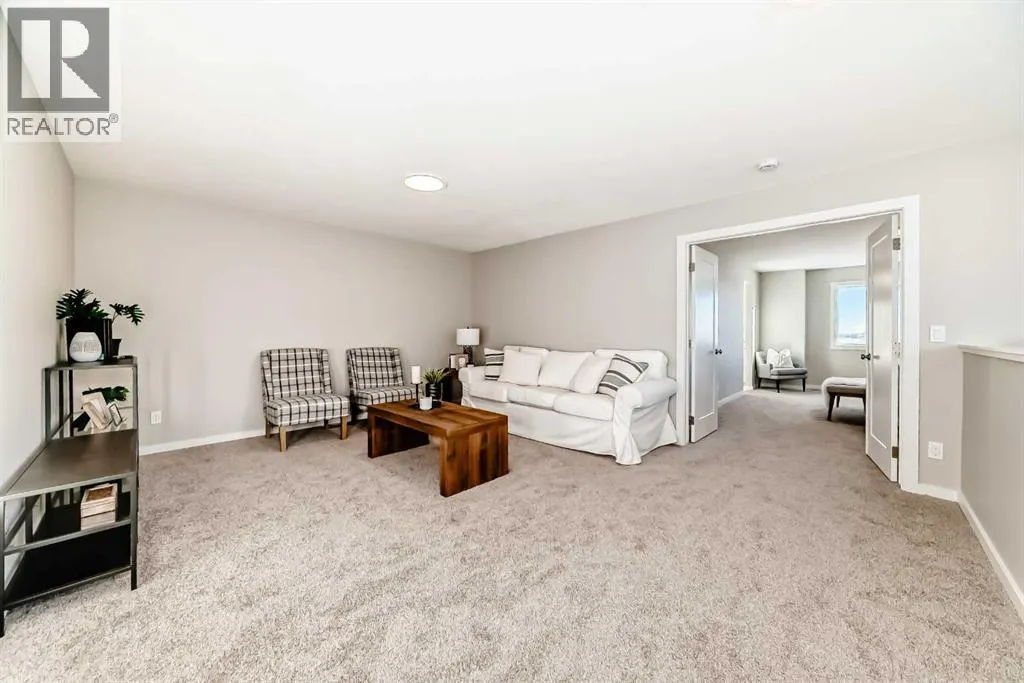 153 Rangeview Path SE