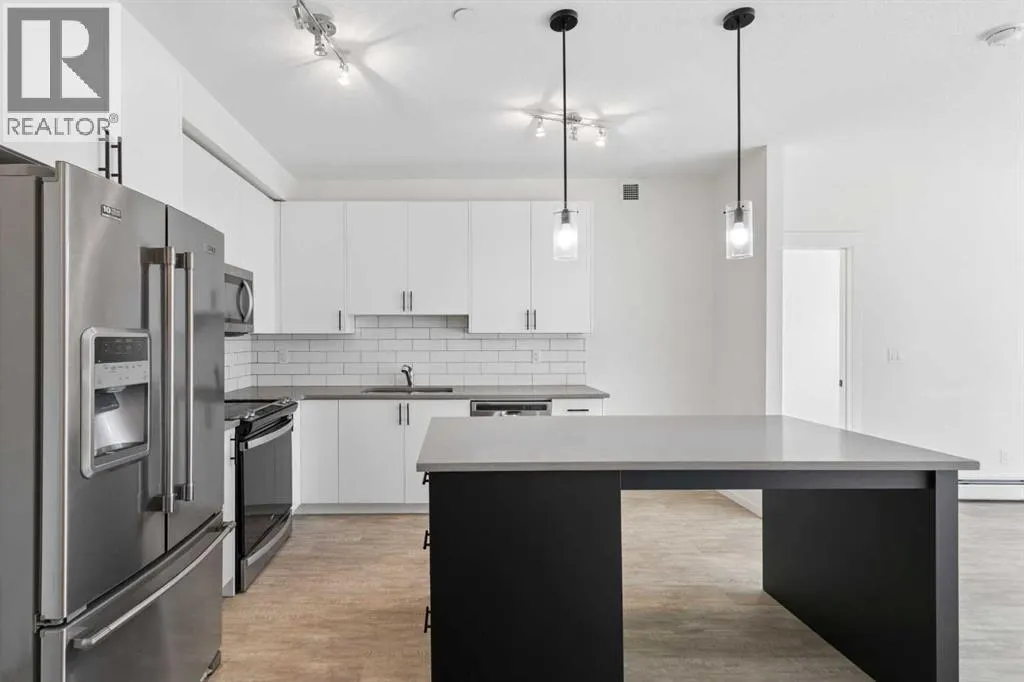 8216, 151 Legacy Main Street SE