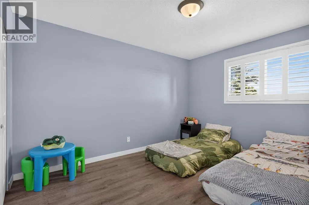 9, 567 Edmonton Trail NE