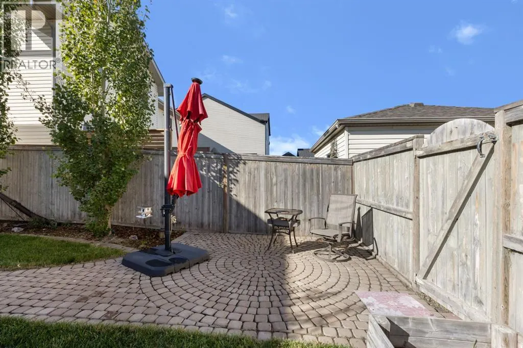 42 Copperpond Place SE
