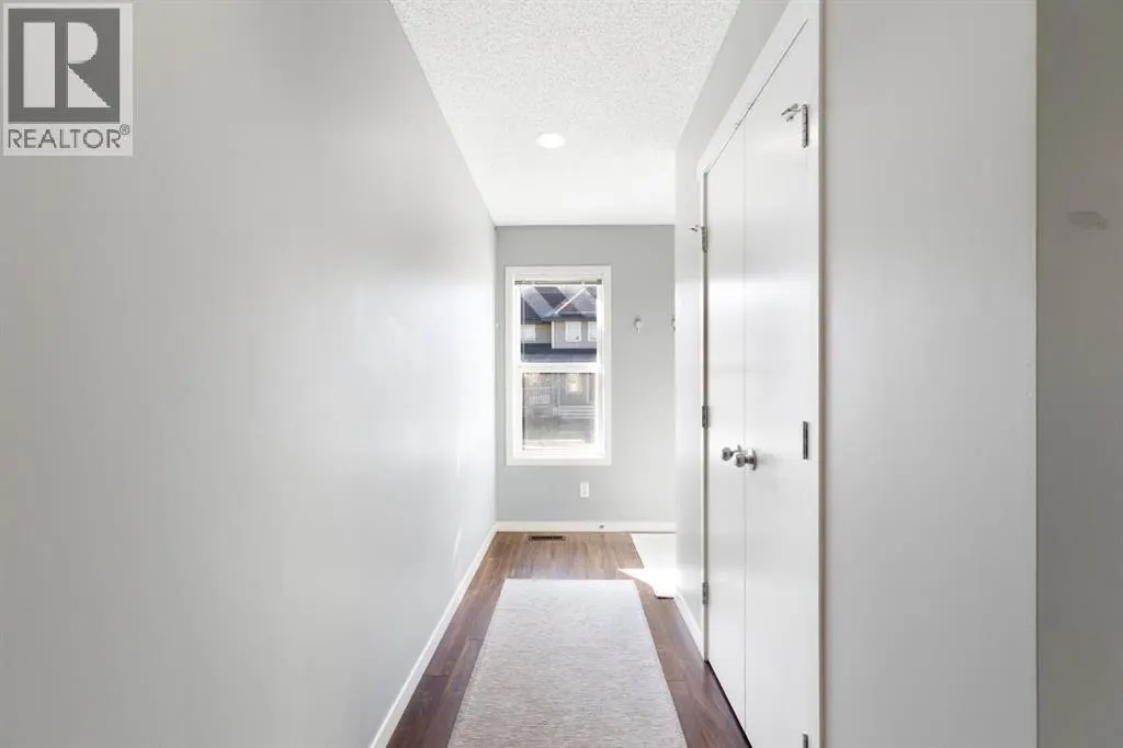 42 Copperpond Place SE