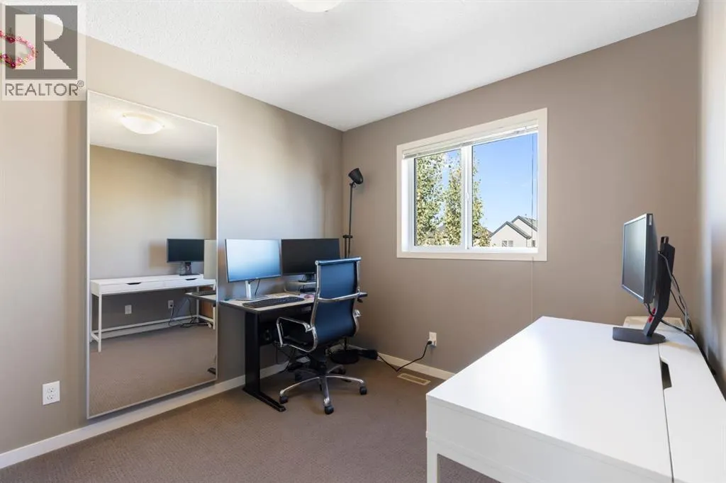 42 Copperpond Place SE