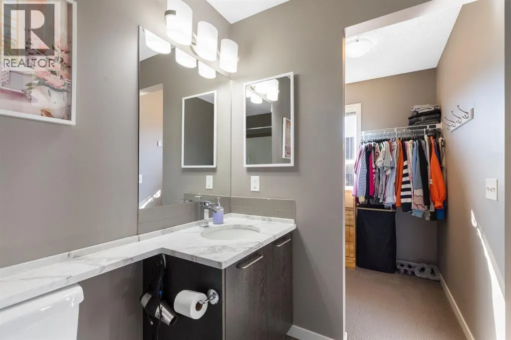 42 Copperpond Place SE
