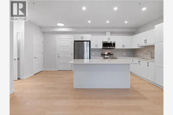 1112, 81 Arbour Lake View NW