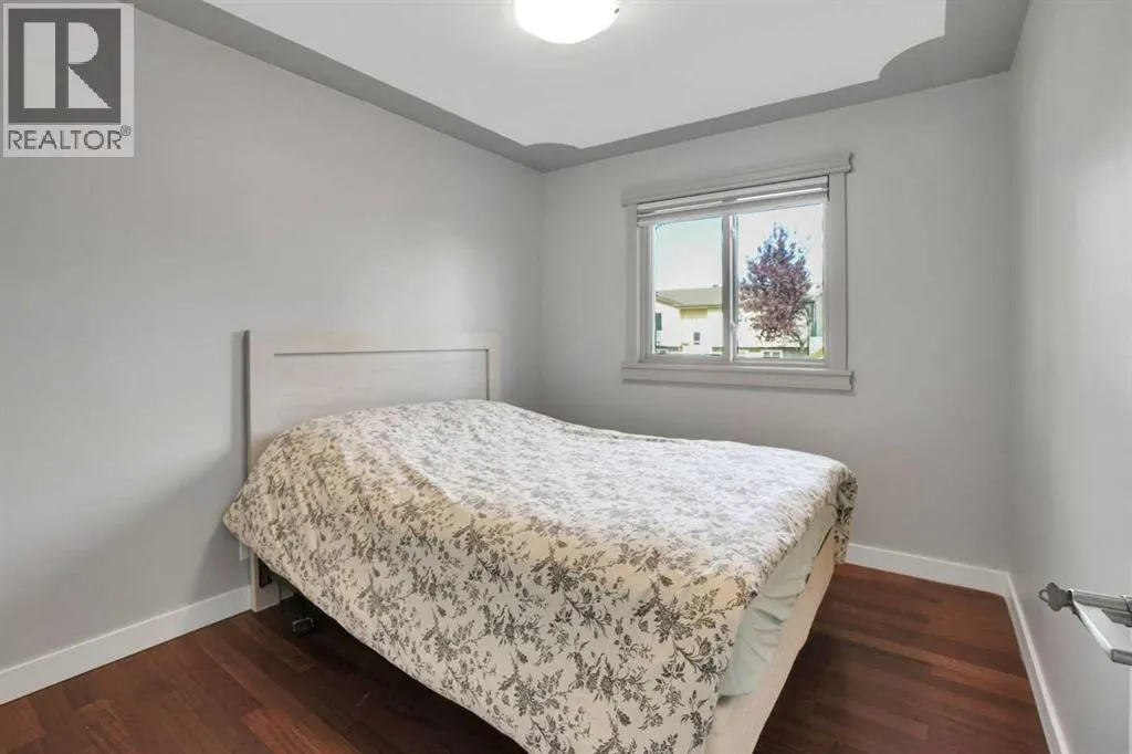 1115 Marcombe Crescent NE
