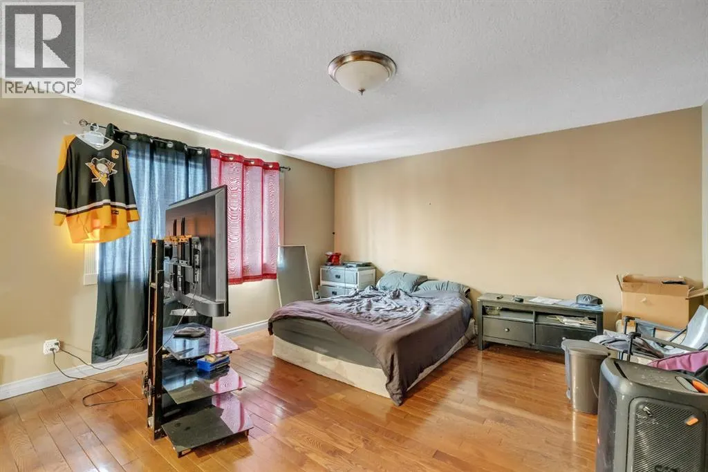 35 Cranleigh Drive SE