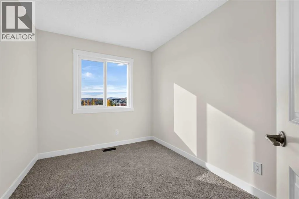 165 Silver Spruce Road SW
