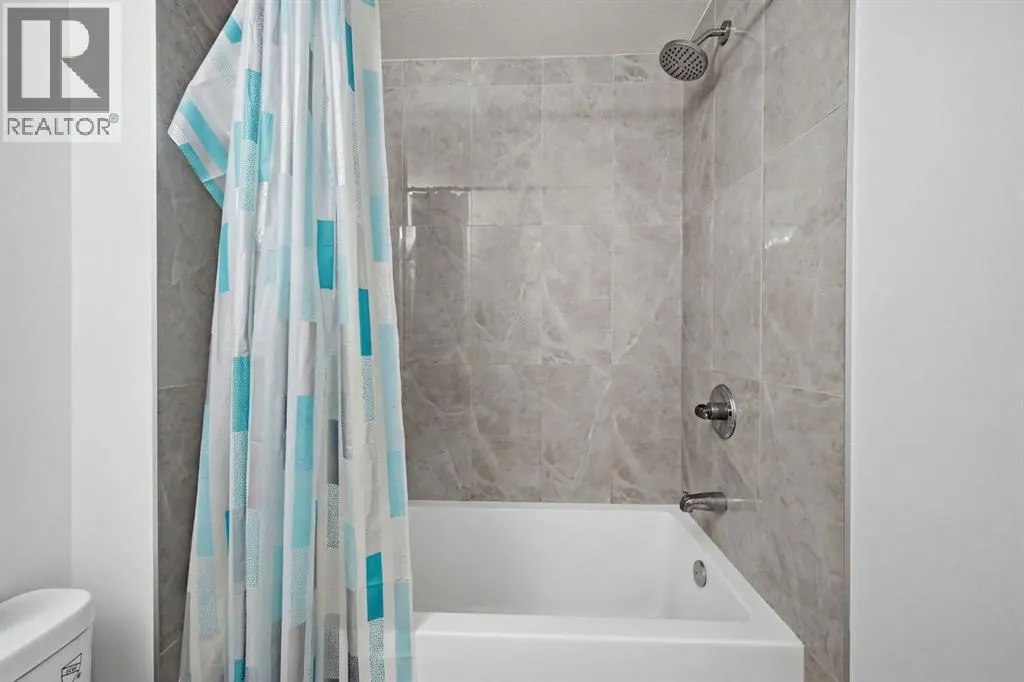 118 Saddlelake Manor NE